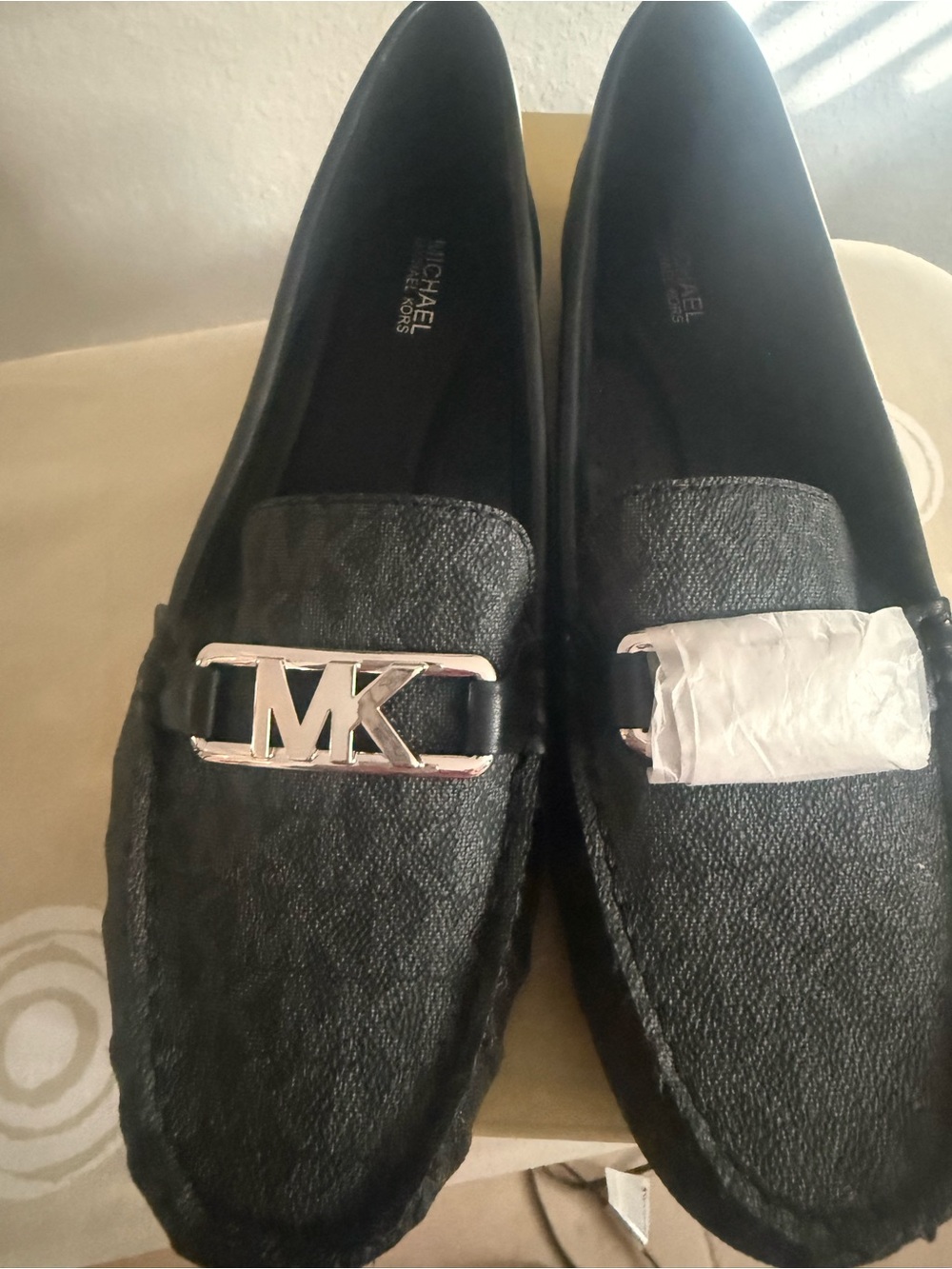 MICHAEL Michael Kors Black Leather MK Logo Slip-Ons - Picture 1 of 3